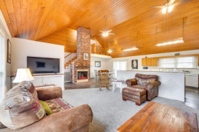 Riverfront Dayton Getaway on 700 Wooded Acres!
